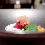 Takumi - 馬肉のタルタル仕立て キャビアのクリームソース