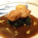 アピシウス - リードヴォーのポワレ