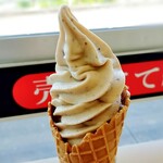 津田の松原サービスエリア（上り線） スナックコーナー - 醤油豆ソフトクリーム