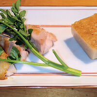 OSAKA きっちん 銀座本店 - なにわの鉄板焼ランチコース。焼ゴマ豆腐・大山鶏鉄板焼