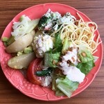 ブロンコ ビリー  - サラダ