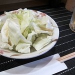 やきとり・ホルモン串　もりしん - あの塩とゴマ油のキャベツもありますよ