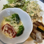 時金屋 - ミニハンバーグプレート
ブロッコリー＆トマトチーズ