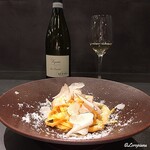 カーサ・デル・チーボ -  Zenato Lugana San Benedettoとﾎﾜｲﾄｱｽﾊﾟﾗの冷製ﾀﾔﾘﾝにｻﾏｰﾄﾘｭﾌ