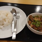 タイレストラン メサ - ナムトックムーとご飯