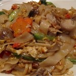 サワディー 所沢店 - パッキーマオムー