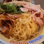 グル グル シロヘビ ヌードル - 