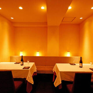 全11席◆上質な大人の空間でゆっくりとお過ごしください。