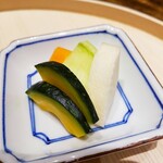 温石 - お漬物も抜かりが無い。販売してほしい。