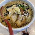 麺屋 海猫 - 魚介豚骨みそ、