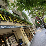 AUX BACCHANALES - 