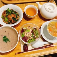 南青山エッセンス - 