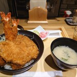 新潟カツ丼 タレカツ 神保町すずらん通り店 - 