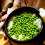 温石 - 年に10日だけのグリーンピースご飯