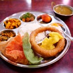 プルジャ ダイニング - 