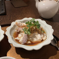 月居 赤坂 - 白灼魚片