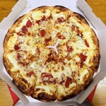 Pizza Hut - 完熟トマトのチーズ＆チーズ（Lサイズ）+チーズクラスト…税込1512円（通常価格税込3024円）+0円（通常価格税込432円）