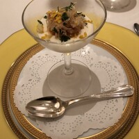 アピシウス - 軽い前菜のアスパラガスのムース毛蟹と雲丹のせ