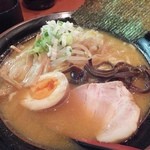 Menyakamesen - 味噌とんこつラーメン（650円）。