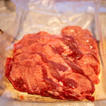 肉の中條 - 2021.4 特選和牛 黒タン（100g 1,944円）薄切りバージョン