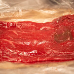 肉の中條 - 2021.4 黒毛和牛 A5 イチボ（100g 842円）
