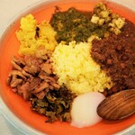 ケニックカレー - スペシャル・トリプル・プレート　2,000円