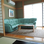 日本料理 にじ - ソファーもあります