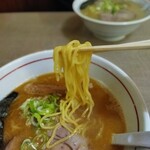 Ramen Shinonomeya - みその麺は塩より少しだけ太い