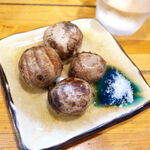 Tori Yaki Sakuemon - 里芋（￥330）。焼物ではなく「衣かつぎ」でした。塩＆ねっとりでお酒が進む