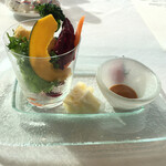 志摩観光ホテル　ベイスイート - 県内産野菜サラダ　国内産チーズ添え