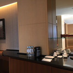 志摩観光ホテル　ベイスイート - 室内Barには色々な取り揃え