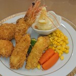 レストラン山水 - フィッシャーマンのミックスフライ（タルタルソース添え）セット