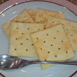 レストラン山水 - クラッカー