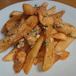 レストラン山水 - ガーリックチーズポテト（レギュラー）