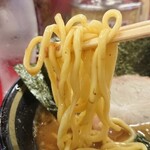 豚骨醤油ラーメン 王道家 - 