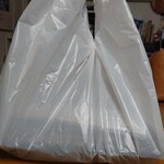 レストラン山水 - 袋は無料で用意してくれます。