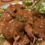 ブロッサムヒル - スープ(ビーフシチュー)をかけると旨味追加！
ライスと肉のつなぎ役にも適任(^^)