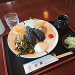 玄穣 - 地鶏天と揚げ茄子の冷たいそば 1,100円、大盛200円(税込)