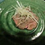 秘苑 - 塩タンにネギをのせていただきます(´∀｀)