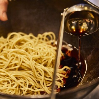 東京駅でおすすめの美味しい汁なしラーメンをご紹介 食べログ 東京駅でおすすめの美味しい汁なしラーメンをご紹介 食べログ