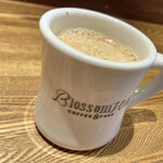 Blossom Hill - 店名入りのマグでコーヒーをいただきました