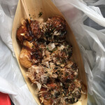 蛸安 - ソース、鰹節、青のりの基本のトッピング