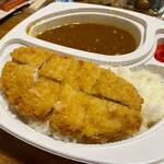 日乃屋カレー - 料理写真: