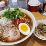 Ramen 5 W - 