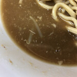 ラーメン二郎 - この日のスープの表情