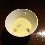 ブラッスリー ギョラン - グリーンピースのポタージュ