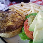 クラシカル コーヒー ロースター カフェ - カルフォルニアバーガーセット９３０円　ペッパーミルはお願い制になりました