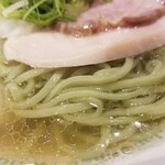 麺屋 六感堂 - 味玉しおグリーン麺