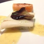 メインダイニング　カサネ - 魚料理はキュウリのソースがアッサリで好き