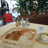メインダイニングルーム - パン